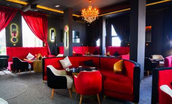 Great Holiday Apart-Hotel & Penthouse