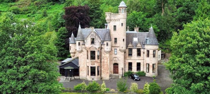 Broomhall Castle Hotel Hotels in Stirling