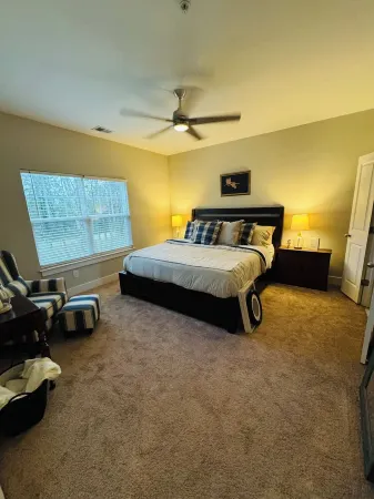 Beautiful 3Bedroom  Townhome off Old Hickory Lake.