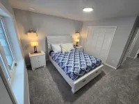 Alaska Charm 3-bedroom townhome with WiFi in brilliant Fairbanks Hotels in 