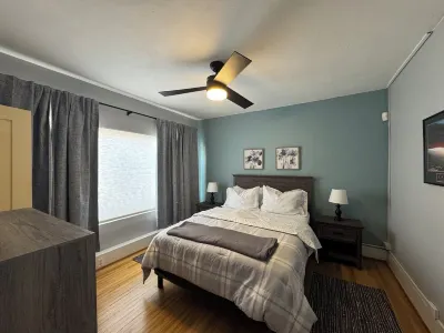 2 Bedroom Home in Tucson's City Center Hotel in zona Tucson Convention Center