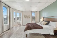 The Cozy Emerald Stay 5 Minutes to Downtown - 4 étoiles