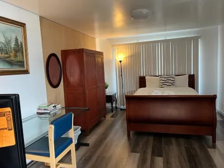 Cozy and Affordable Homes in Santa Ana