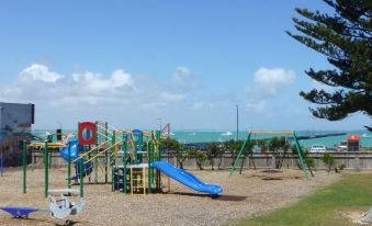 Bonnies of Beachport