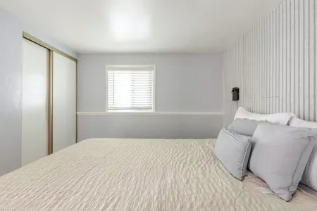 Victorian Retreat 2Bed/1Bath, Parking, Game Room Отели рядом с достопримечательностью «Чилдренс Фэриленд»