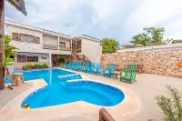 Vista de Águilas Ecolodge - piscina