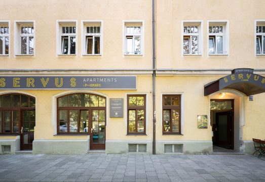 Servus Apartments by Homaris