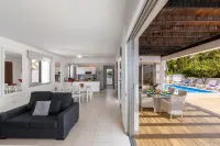 Protaras Sapphire Seaside Villa - Bungalows