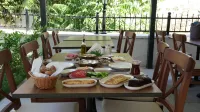 Sirin Garden Ayvalik فنادق في Ali Cetinkaya Mahallesi