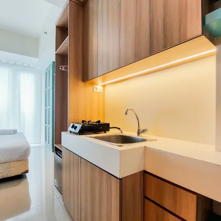 Cozy Stay Studio at Tree Park City BSD Apartment