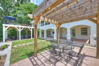 Hummingbird Home by AvantStay Boat House Dock