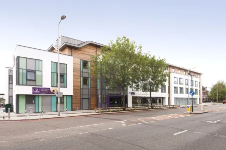 Premier Inn London Richmond Отели рядом с достопримечательностью «Королевские ботанические сады»
