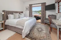Villa Venusta Luxury Guesthouse - Solar Power