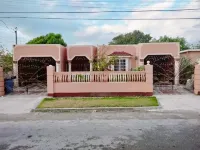 Doug Manor Flat2 Hotels in Portmore