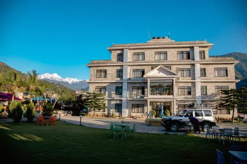 Gateway Himalaya Resort Hotels in Besisahar
