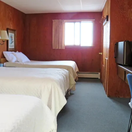 Indianhead Ironwood Hotel