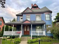 Art and Lodging Hotels in South Bend