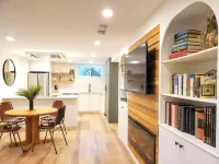 Your modern Northwest hideaway w/ cozy fireplace and spa-like bath