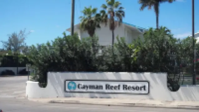 Paradise Awaits: Cayman Reef Resort #3 NEW to VRBO