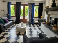 Vacation home with pool Hotels in Beaucaire