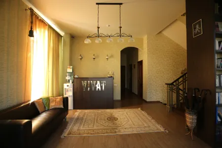 Виват Гостевой Дом Отели рядом со станцией вокзал Краснодар-1