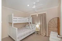 Sun, Sand and Serenity all within walking distance of Bargara!