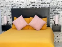 Lovely Studio Apartment! Hotels in 