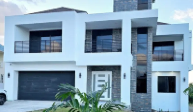 Modern Oceanview Villa. All Bedrooms with Private Bathrooms. Private Pool โรงแรมใน