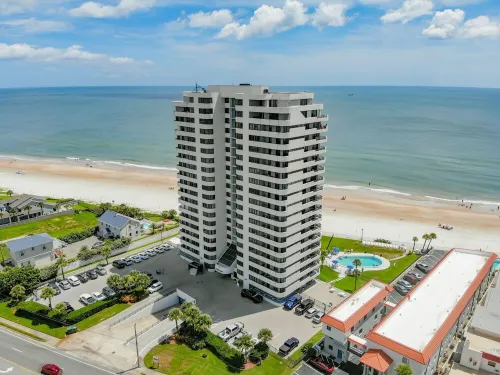 Breathtaking oceanfront views! Balcony! Private Pool, Beach Access, Daytona!