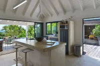 Luxury villa with magnificent sea view