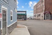 Harbourview Loft A Executive One Bedroom Loft Apartment in Downtown Summerside