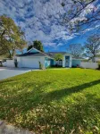 FREE HEATED POOL. THE BLUE HOUSE Hotels near Holmes Beach Skate Park