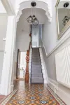 Stroll To The City Centre In From Chic Refurbished Townhouse