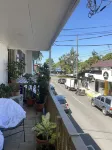 STUDIO APARTMENT / 2  beds / TV . WIFI . Kitchen . CLOSE TO TOWN