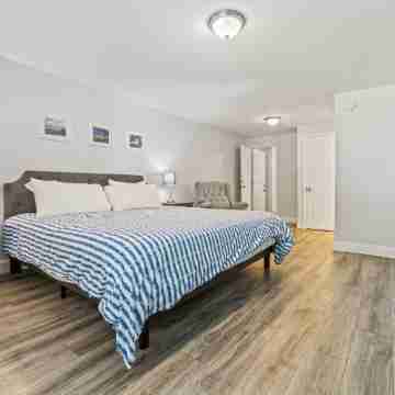 Lovely 1br Condo with indoor outdoor pool walkable to Perkins Cove and town! Rooms