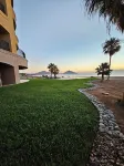 Luxury One Bedroom Condo Steps away from the sea of Cortez.Private and Secure.