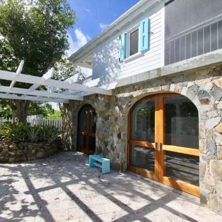 Eco-Luxury Paradise with Amazing Views & Pool