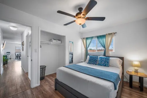 POOL,Spa, Movie Room, BBQ and Games! Family Vacation Home