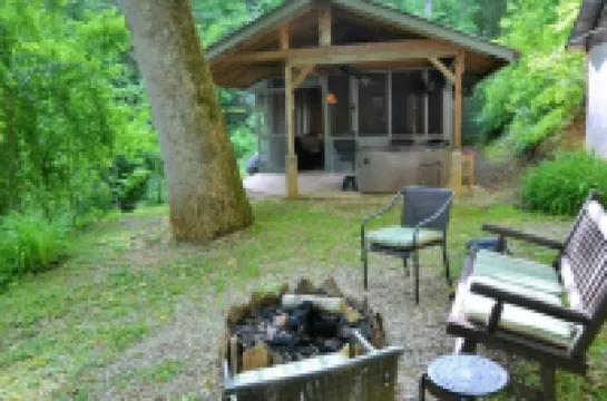 Hot Tub, Nature Lover's Digital Disconnect! 10mins to NOC & Tsali (dog friendly)
