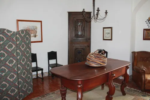 Integrated apartment numa casa do séc. XVI no Historic center of Estremoz. Hotels in Estremoz
