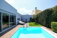 Villa with private pool and garden - Praia do Meco - Pools