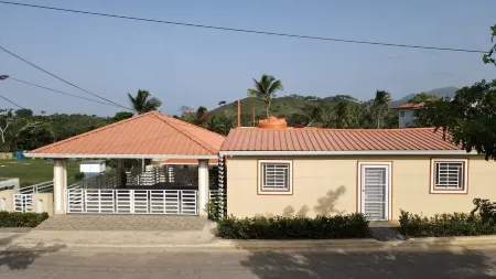 2 Bedroom Private vacation home in miches