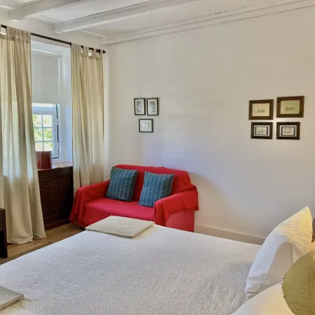 Integrated apartment numa casa do séc. XVI no Historic center of Estremoz.