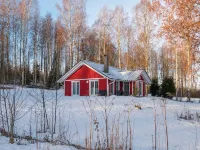 Comfortable Swedish house in a prime location on Lake Rottnan with its own shoreline Hotels in Sunne