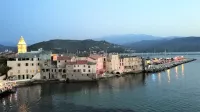STUDIO with large terrace and beautiful view (fort and sea)