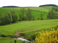 Thairn cottage ideal for 2, rural, 3 miles from Kelso. Wood stove All on 1 level Hotel a Kelso