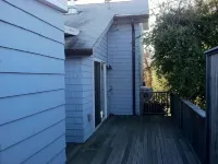 Large Beach House Steps From Town and Ocean Hotels in Ocean Beach