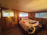 Purple Moon #3 - Beautiful Beachfront home with private access to the beach