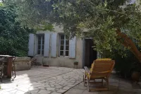 200 year old, large townhouse with romantic patio Hotels in Sigean