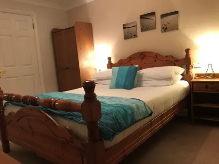 Stunning Home Adjacent to Killarney National Park - Free Wifi. Отели рядом с достопримечательностью «Affordable Bed and Breakfast in Kerry | Accomodation in Kerry - Hillside Haven»